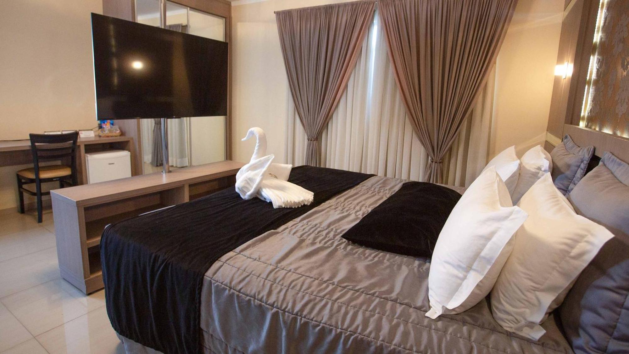 פוז דו איגואסו Pietro Angelo Hotel מראה חיצוני תמונה