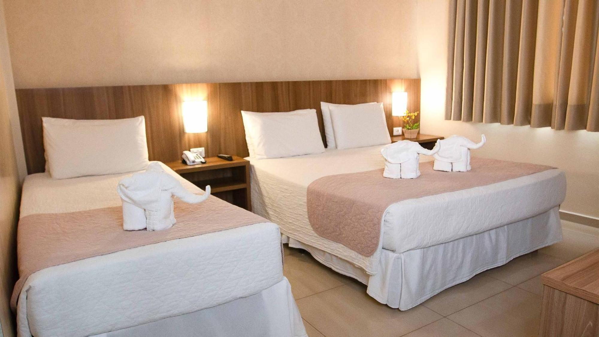 פוז דו איגואסו Pietro Angelo Hotel מראה חיצוני תמונה