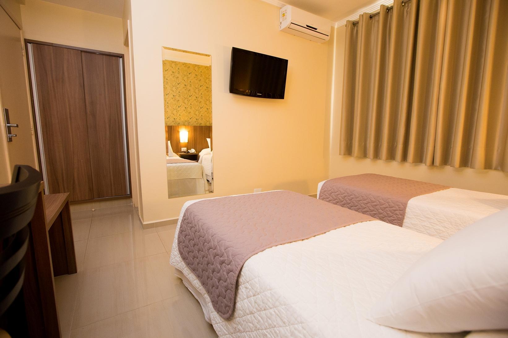 פוז דו איגואסו Pietro Angelo Hotel מראה חיצוני תמונה